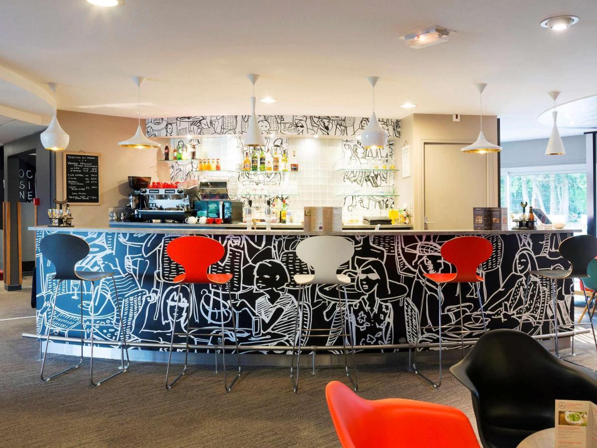 ホテル Ibis Laval Le Relais D'Armor Changé エクステリア 写真