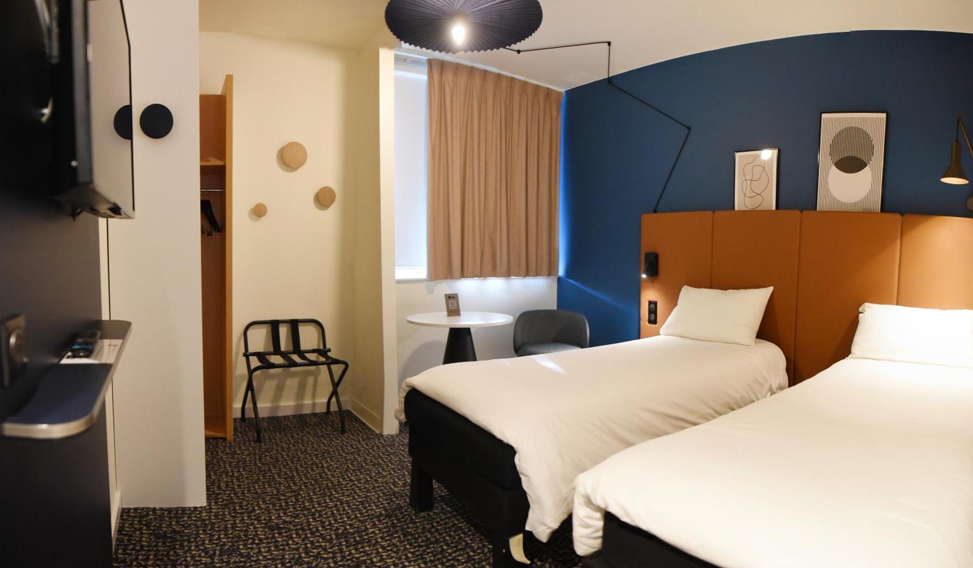 ホテル Ibis Laval Le Relais D'Armor Changé エクステリア 写真
