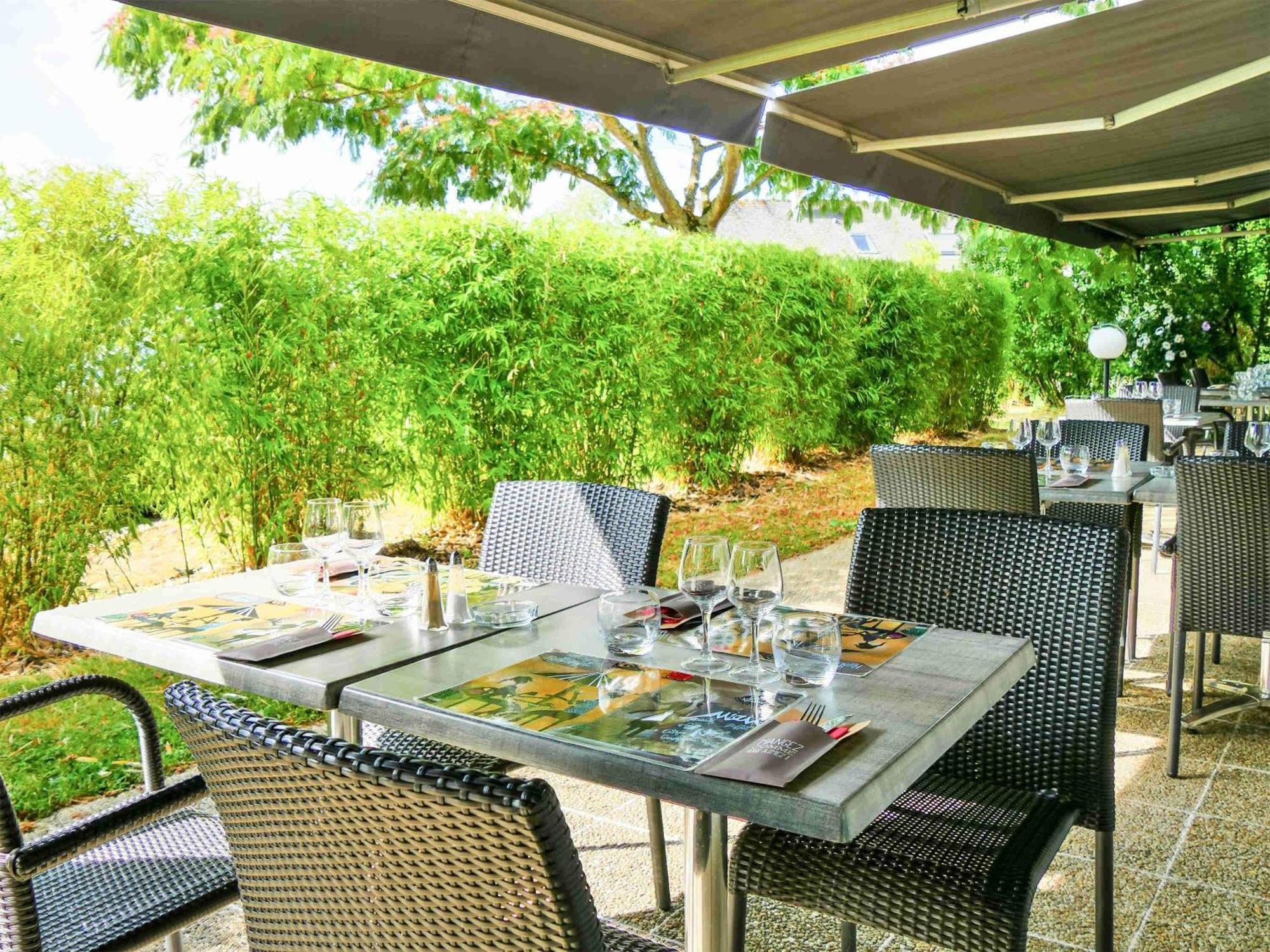 ホテル Ibis Laval Le Relais D'Armor Changé エクステリア 写真